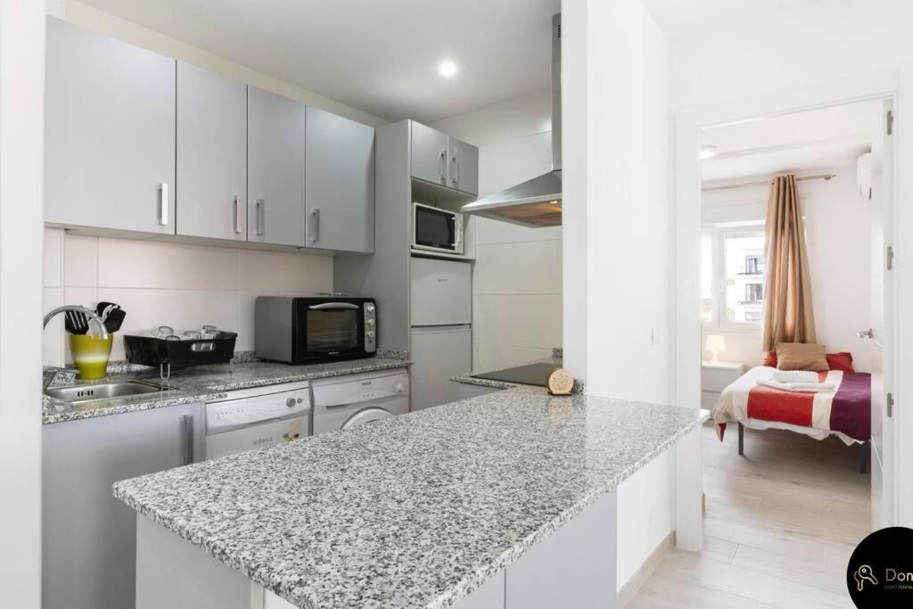 Nice Apartment View With Balcony In ฟูเอนฮิโรลา ภายนอก รูปภาพ